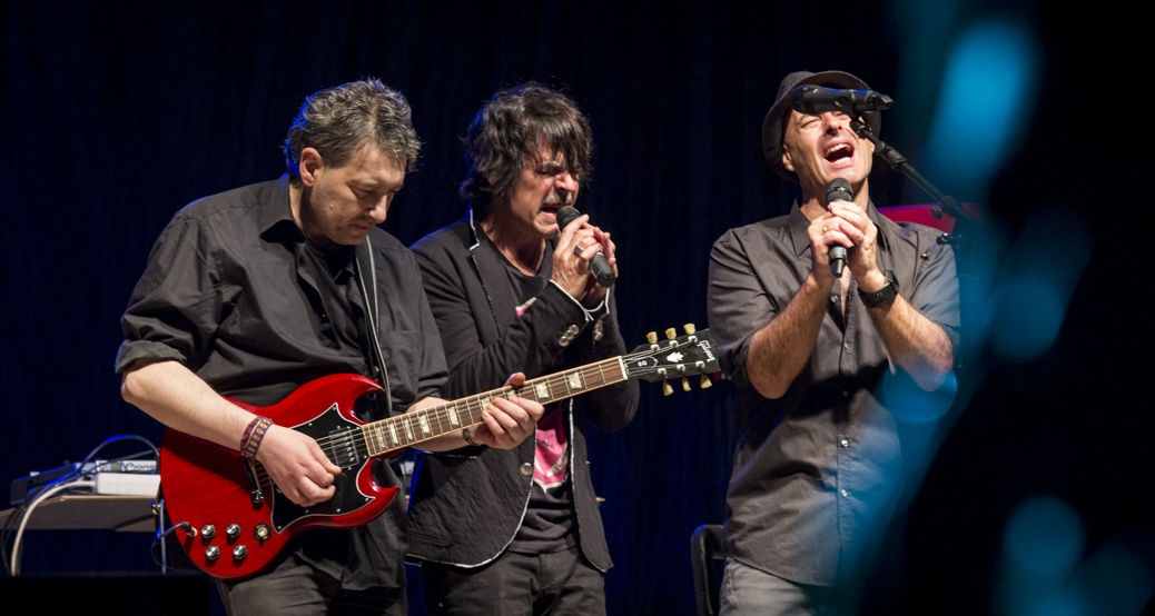 Concierto de música de los 80 en las Festes Patronals de Sant Vicent Ferrer de la Vall d'Uixó. Luzazul fotografía Raúl Rubio