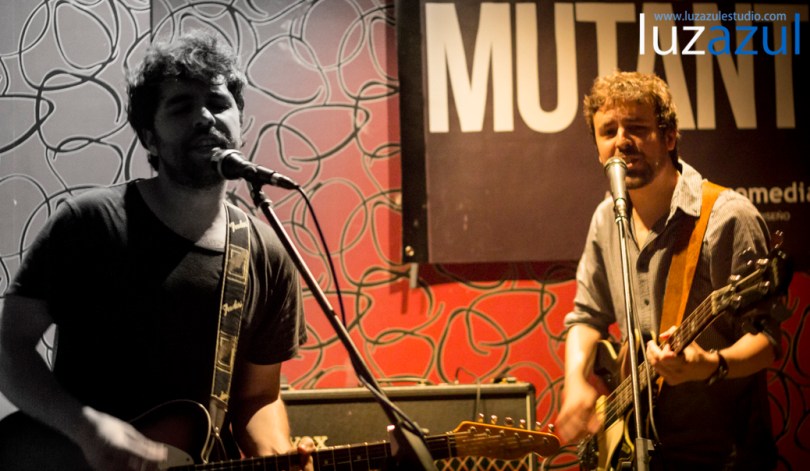 Concierto de debut de Étant Donnés en el pub Zeppelin dentro del Cicle Mutant. luzazul estudio. Fotos Raul Rubio. 2014, La Vall d'Uixó.