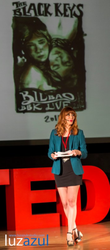 Charlas TEDxLa Vall organizadas por el IES Honori Garcia de La Vall d'Uixó. 2014. Fotos Raúl Rubio, luzazul estudio. Paula Bonet cartel The Black Keys Bilbao BBK Live