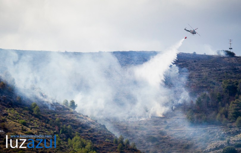 Incendio forestal en la Vall d'Uixó. 2014. Luzazul estudio (Raúl Rubio)