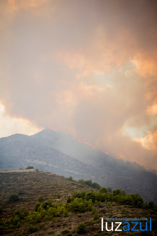 Incendio forestal en la Vall d'Uixó. 2014. Luzazul estudio (Raúl Rubio)