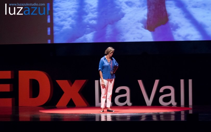 Concha Maldonado en las charlas TEDxLaVall2015, organizadas por el IES Honori Garcia en la Vall d'Uixó. Foto: Raúl Rubio (www.luzazulestudio.com)