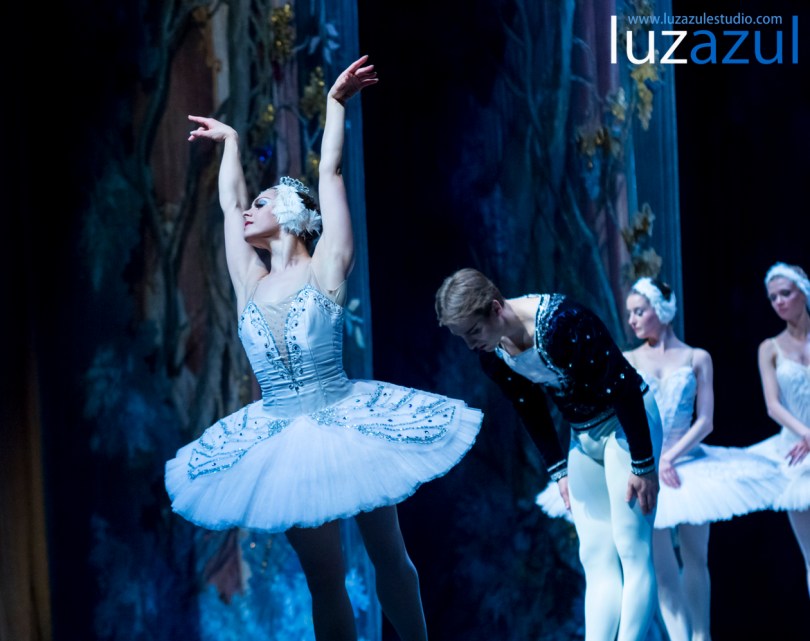 El Ballet de Moscú representa 'El lago de los cisnes' en el Auditori de la Vall. Foto: Raúl Rubio (www.luzazulestudio.com). Mayo 2015