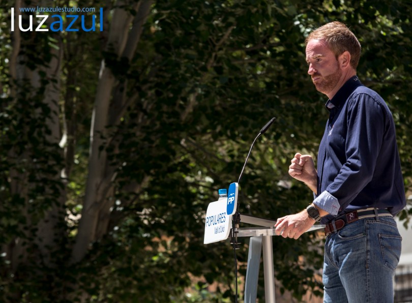 Mitin PP la Vall d'Uixó, con Oscar Clavell, Isabel Bonig y Javier Moliner. Foto: Raul Rubio (www.luzazulestudio.com). Mayo 2015