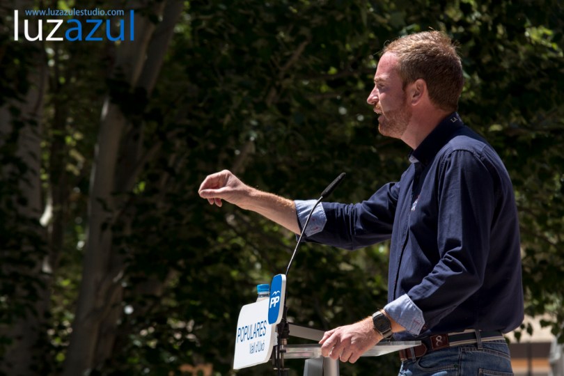 Mitin PP la Vall d'Uixó, con Oscar Clavell, Isabel Bonig y Javier Moliner. Foto: Raul Rubio (www.luzazulestudio.com). Mayo 2015